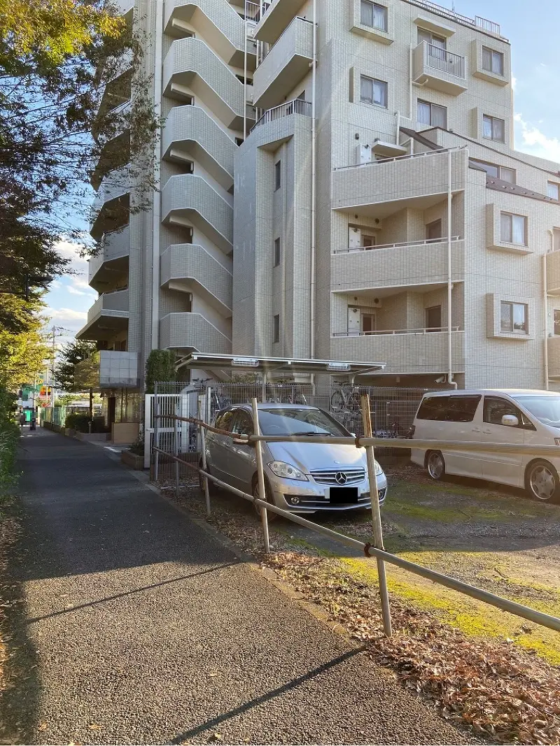 世田谷区千歳台４丁目　月極駐車場